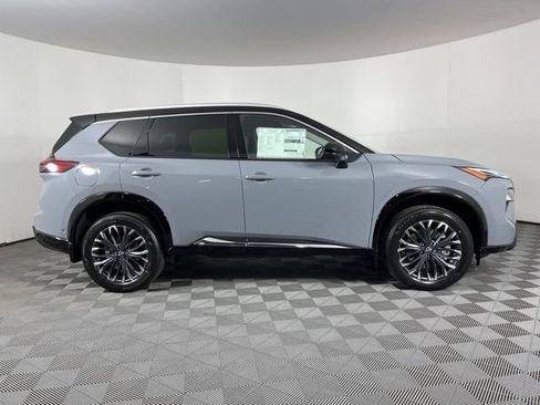 New 2026 Nissan Rogue Platinum w/ Tech Package AWD/4WD image 12