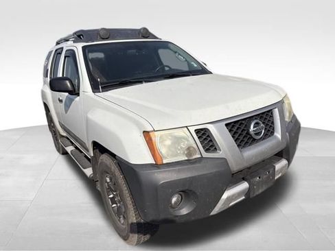 Used 2015 Nissan Xterra PRO-4X w/ Pro-4x Leather Package AWD/4WD image 6