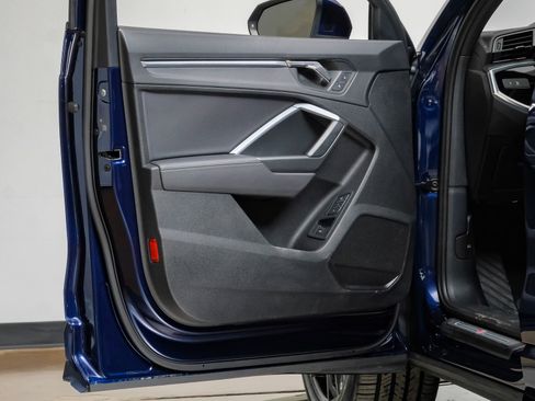 Used 2023 Audi Q3 2.0T Premium Plus w/ Premium Plus Package image 45