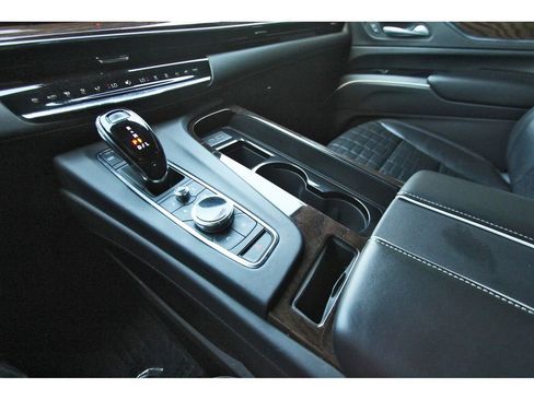 Used 2022 Cadillac Escalade Sport Platinum w/ LPO, ONYX Package image 30