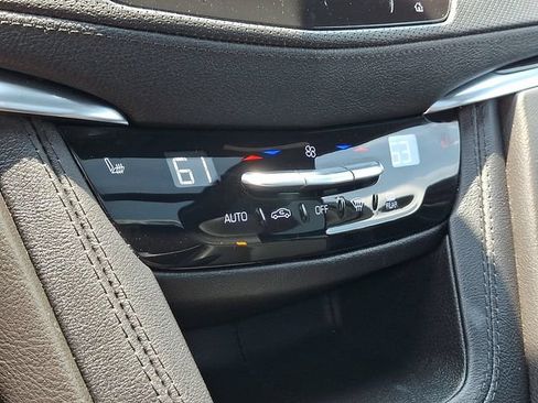 Used 2023 Cadillac XT5 Premium Luxury AWD/4WD image 16