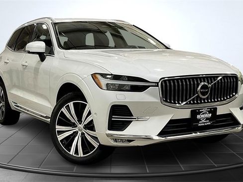 Certified 2023 Volvo XC60 B5 Plus image 12