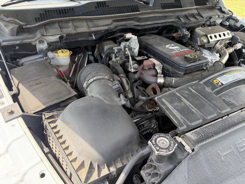 Used 2010 Dodge Ram 3500 Truck ST w/ ST Popular Equipment Group AWD/4WD image 15
