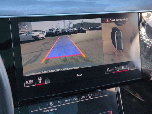 Used 2024 Audi Q8 e-tron Prestige image 32