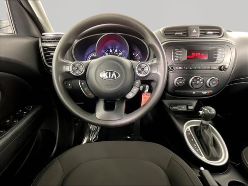 Used 2016 Kia Soul FWD image 8