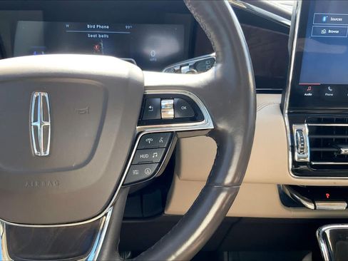Used 2022 Lincoln Navigator Reserve AWD/4WD image 25
