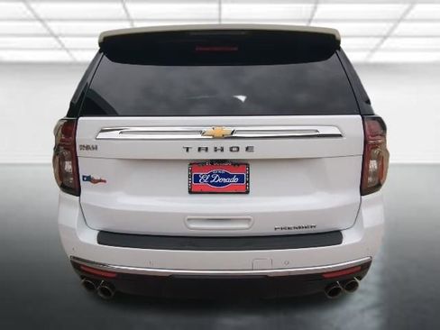 Used 2024 Chevrolet Tahoe Premier AWD/4WD image 30