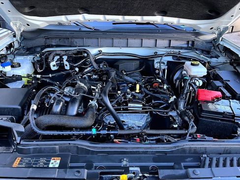 Certified 2024 Ford Bronco Badlands w/ Sasquatch Package image 31