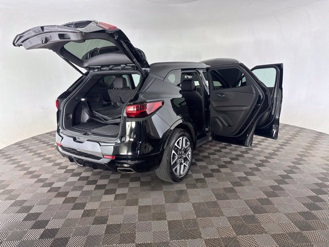 Used 2023 Chevrolet Blazer RS w/ Enhanced Convenience Package AWD/4WD image 14