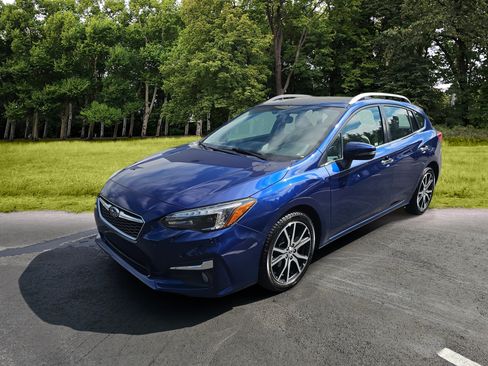 Used 2017 Subaru Impreza 2.0i Limited AWD/4WD image 3