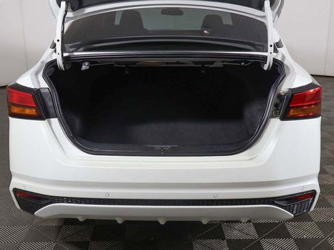 Used 2023 Nissan Altima 2.5 SV FWD image 12