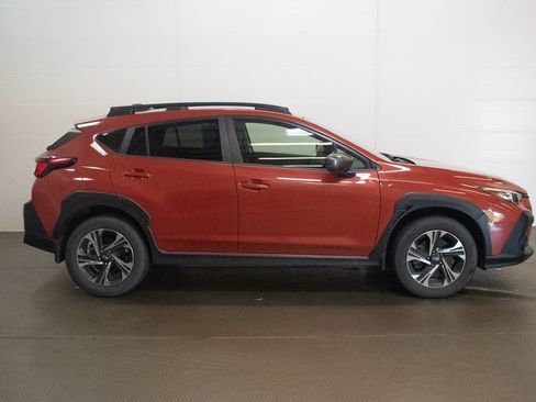 Used 2024 Subaru Crosstrek 2.0i Premium AWD/4WD image 3