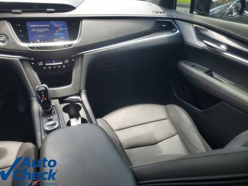 Certified 2024 Cadillac XT5 Premium Luxury w/ Technology Package FWD image 15