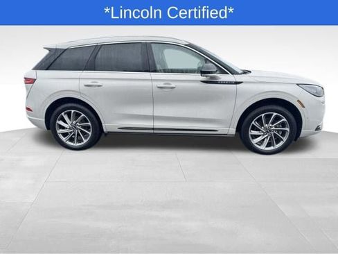 Certified 2022 Lincoln Corsair Grand Touring AWD/4WD image 2