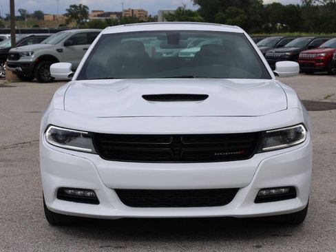 Used 2022 Dodge Charger SXT w/ Driver Convenience Group RWD image 5