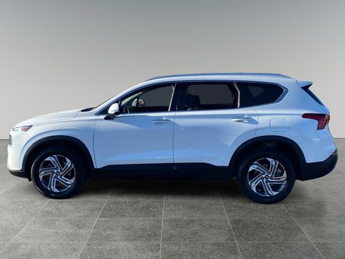 Used 2023 Hyundai Santa Fe SEL image 2
