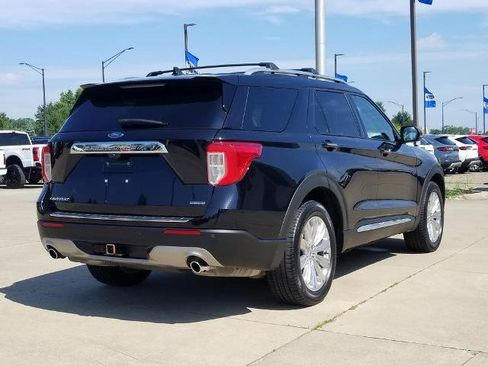 Certified 2021 Ford Explorer Limited AWD/4WD image 2
