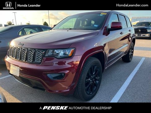 Used 2017 Jeep Grand Cherokee Altitude AWD/4WD image 1