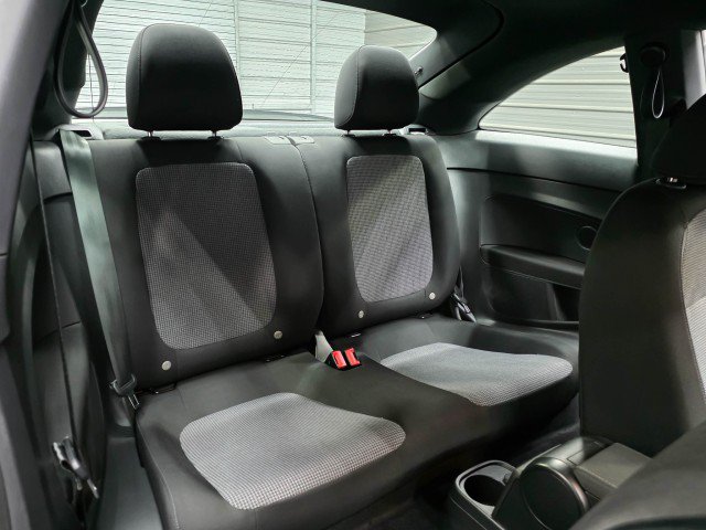 Used 2019 Volkswagen Beetle 2.0T S FWD image 16