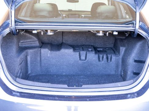 Used 2019 Chevrolet Malibu Hybrid FWD image 14