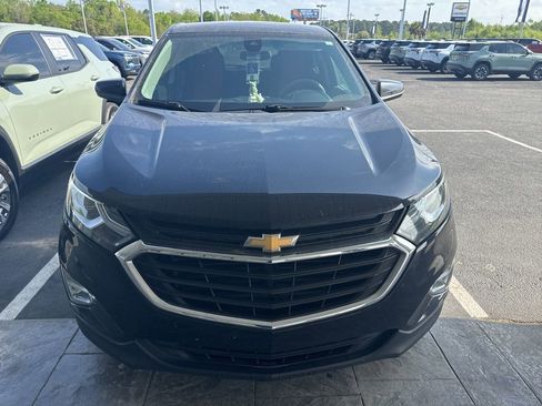 Used 2020 Chevrolet Equinox LT image 2