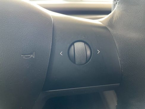 Used 2022 Tesla Model 3 image 39