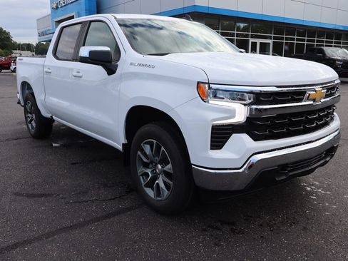 New 2026 Chevrolet Silverado 1500 LT w/ Convenience Package II AWD/4WD image 2