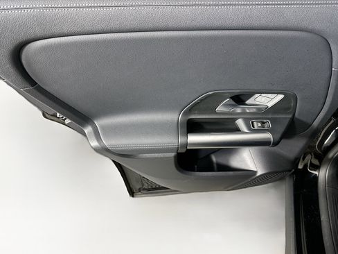 Used 2025 Mercedes-Benz GLA 250 image 26