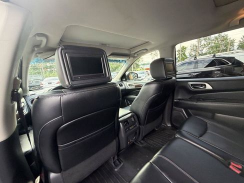 Used 2014 Nissan Pathfinder Platinum AWD/4WD image 17