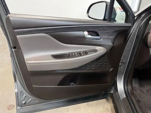 Used 2019 Hyundai Santa Fe SE FWD image 24