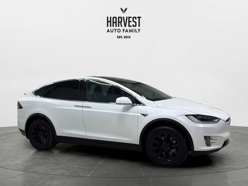 Used 2019 Tesla Model X 100D image 9