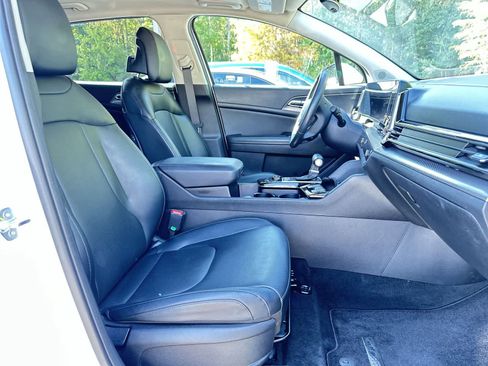 Used 2024 Kia Sportage SX FWD image 19