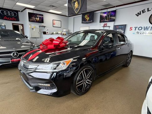 Used 2016 Honda Accord Sport image 13