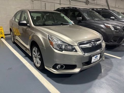 Used 2014 Subaru Legacy 2.5i AWD/4WD image 11