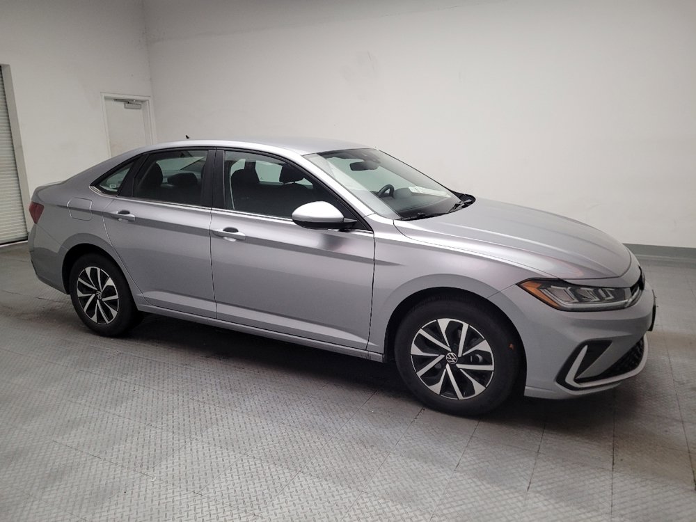 Used 2025 Volkswagen Jetta S FWD image 10