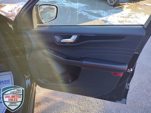 New 2026 Ford Escape ST-Line Select w/ Tech Pack #2 image 38