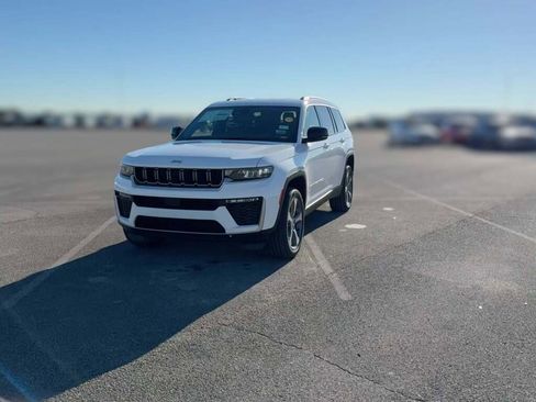 New 2026 Jeep Grand Cherokee L Limited image 3