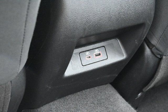 Used 2025 Nissan Altima 2.5 SV FWD image 41