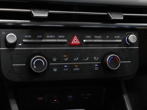 Used 2025 Hyundai Tucson SE FWD image 28