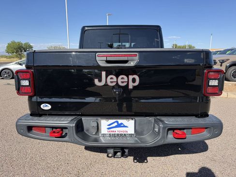 Used 2021 Jeep Gladiator Rubicon AWD/4WD image 5