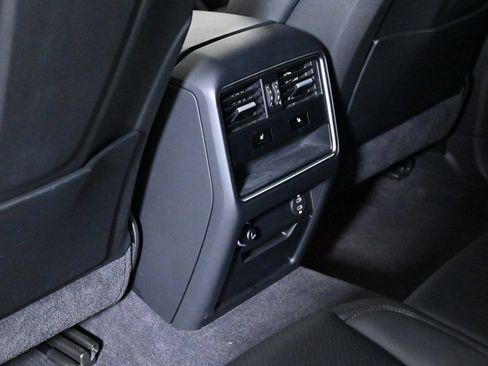 Certified 2020 Porsche Cayenne image 20