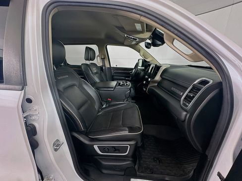 Used 2020 RAM 1500 Laramie AWD/4WD image 30