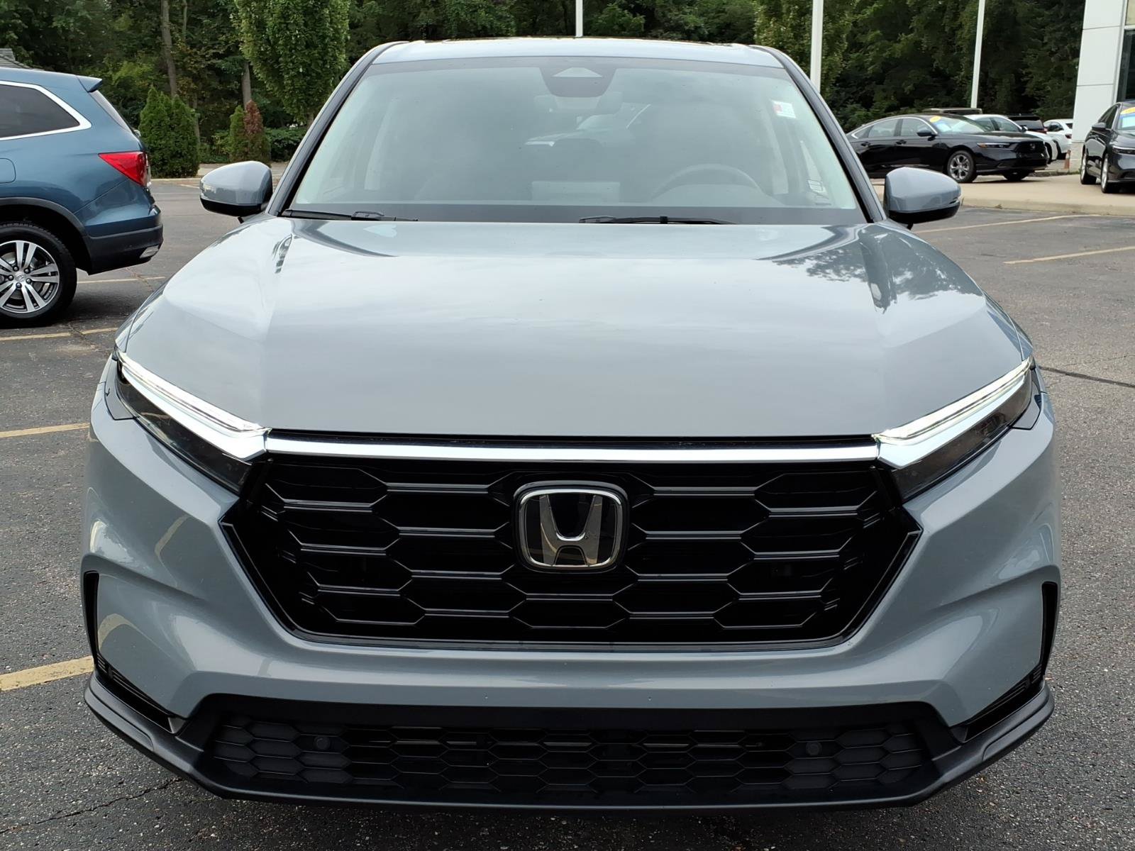 Used 2024 Honda CR-V EX-L image 2
