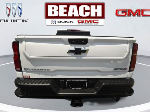 Used 2026 Chevrolet Silverado 2500 ZR2 AWD/4WD image 4