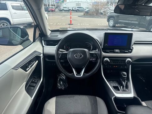 Used 2023 Toyota RAV4 XLE w/ Convenience Package image 13