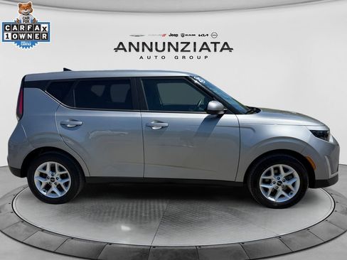 Certified 2025 Kia Soul LX w/ LX Technology Package FWD image 6