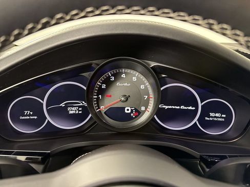 Certified 2023 Porsche Cayenne Turbo AWD/4WD image 36