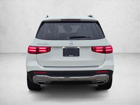 Used 2026 Mercedes-Benz GLB 250 image 8