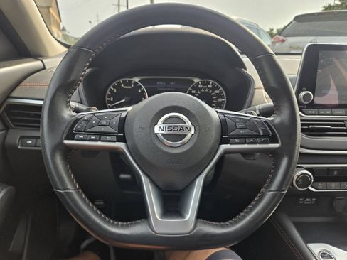 Used 2021 Nissan Altima 2.5 SR FWD image 40