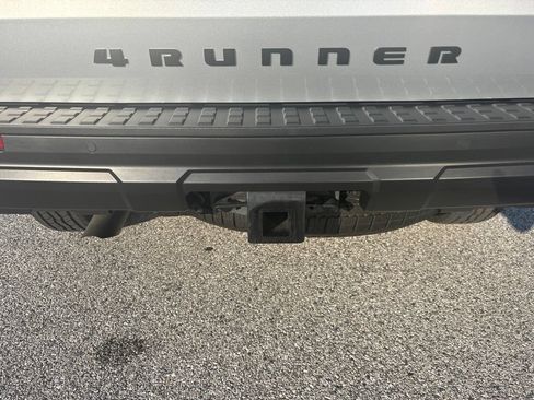 Used 2025 Toyota 4Runner TRD Off-Road Premium w/ Tow Technology Package AWD/4WD image 9